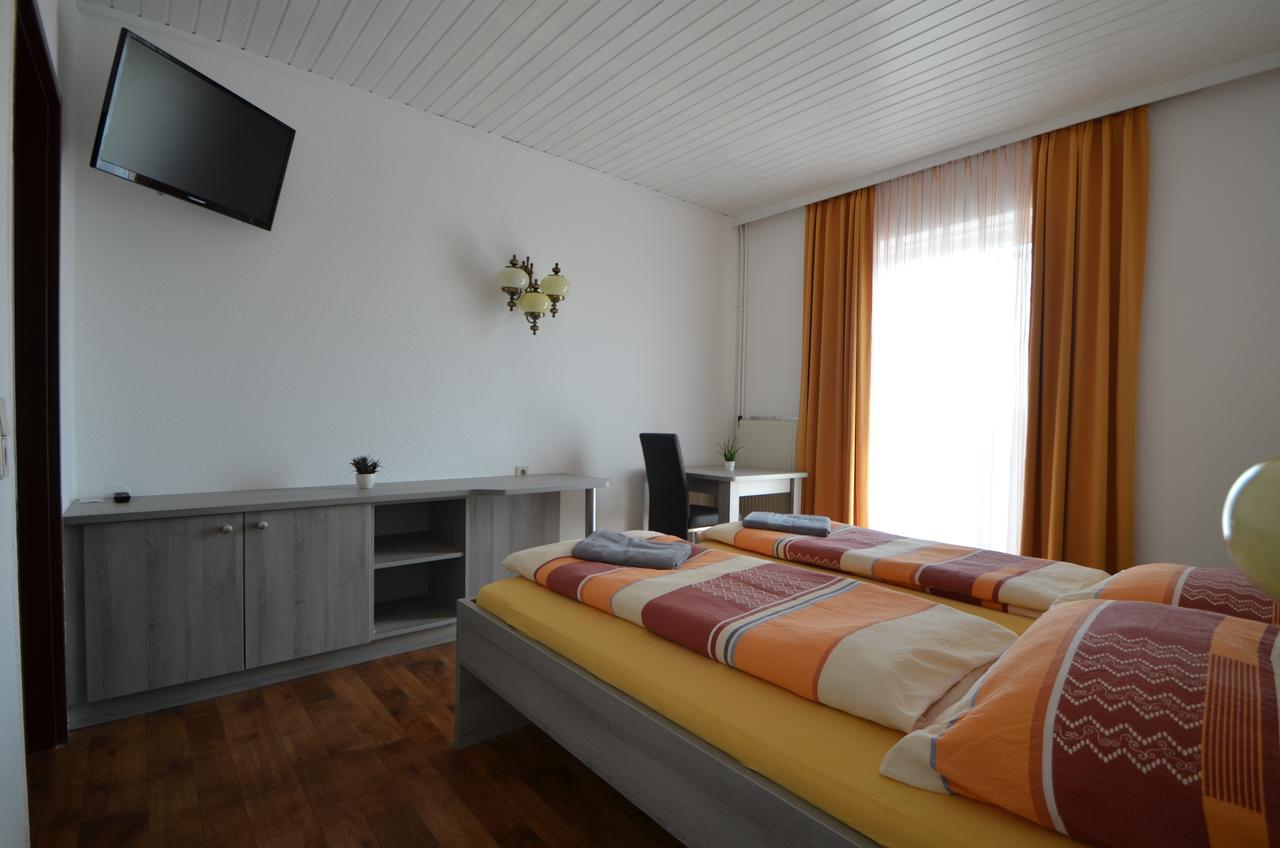 Gasthof Schabschneider Hotel Neulengbach Bagian luar foto