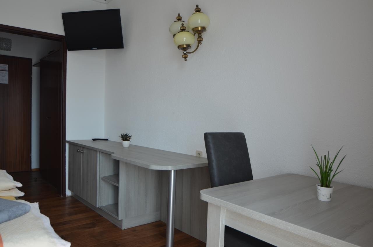 Gasthof Schabschneider Hotel Neulengbach Bagian luar foto